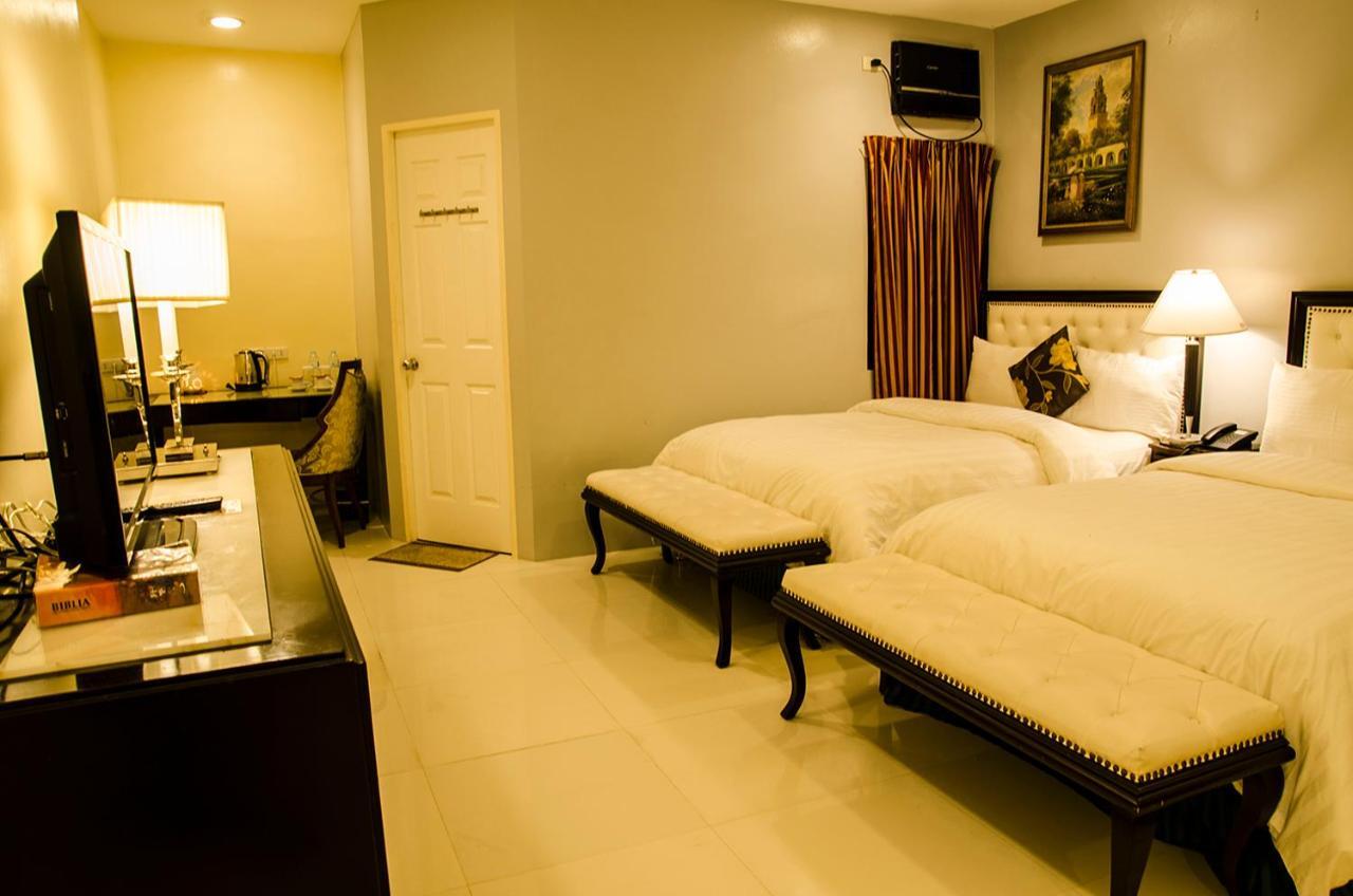 Dreamwave Hotel Ilagan Exterior foto