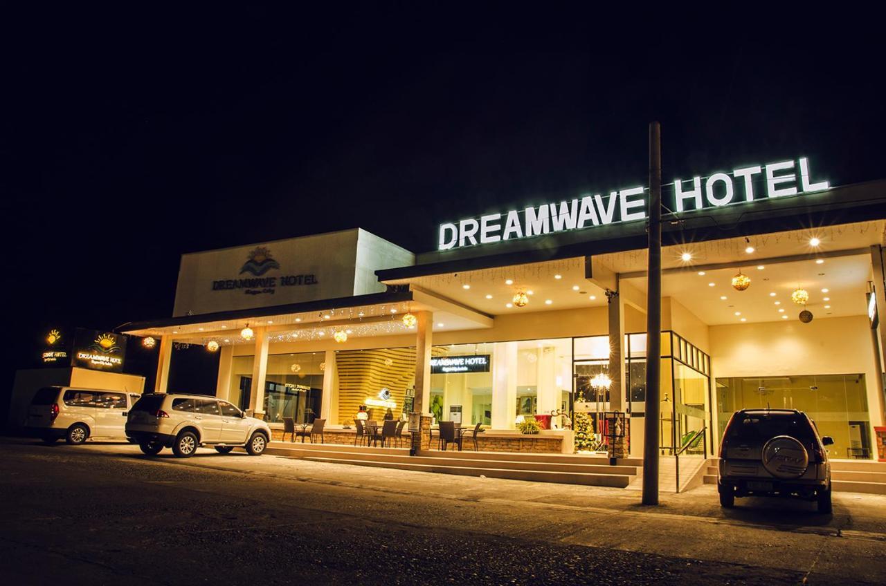 Dreamwave Hotel Ilagan Exterior foto